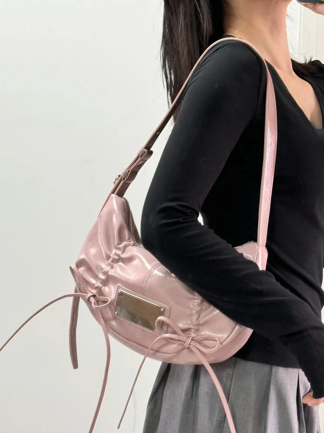 (3 COLORS)MATIN KIM-HALF SHIRRING RIBBON ROUND BAG(PRE-ORDER) - Image 3